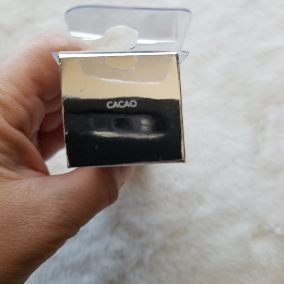 Becca Weightless Blur Skin Love Foundation - Picture 6 of 6